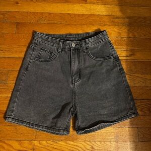 black/dark gray jorts